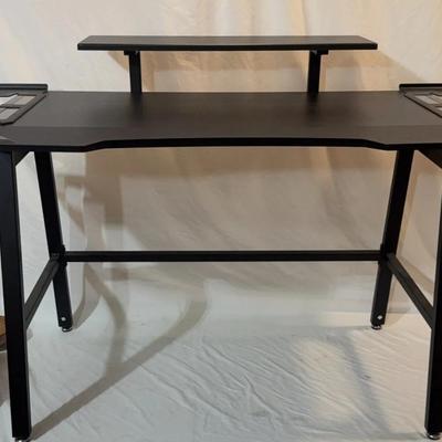 RESPAWN Gaming Desk - Model: RSP-1010-GRY