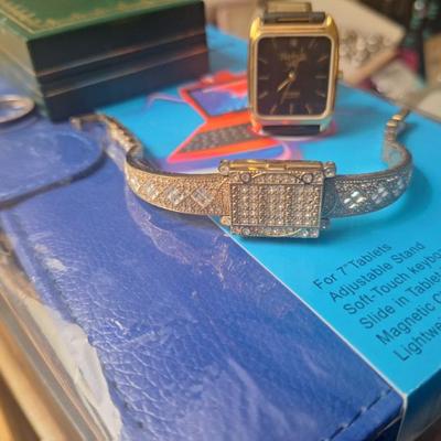 Sale Photo Thumbnail #176