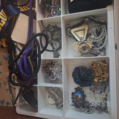 Sale Photo Thumbnail #128