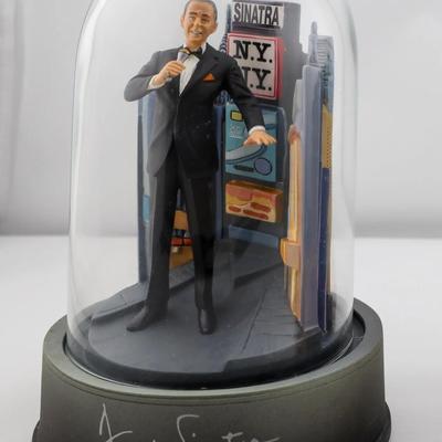 Limited Edition Vintage Frank Sinatra Singing Figurine with Glass Dome – “New York, New York”