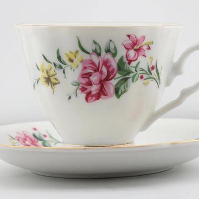 Vintage Yong Sheng Porcelain Floral Tea Cup & Saucer Set