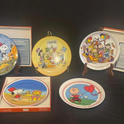 “Peanuts In Concert” 1983 & Collectible Plates