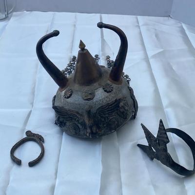 Persian War Helmet And Decor