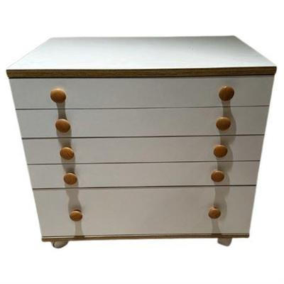 Lot 052-124   
Horn of America, Model #08A Quilter's Dream Storage Chest