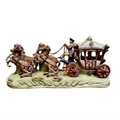 Lot 020-204  
Capodimonte Armani Porcelain Horse-Drawn Royal Carriage