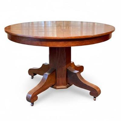 Lot 016   
Antique Empire Style Quarter Sawn Round Pedestal Dining Table