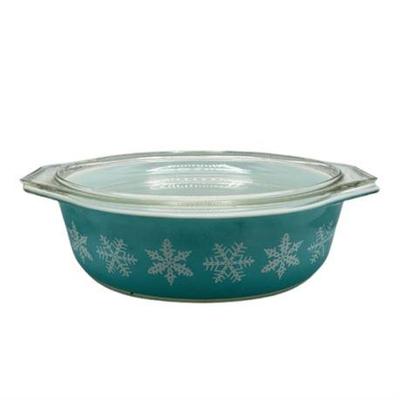 Lot 297  
2.5 Quart Pyrex "Snowflake" Oval Casserole Dish, #045
