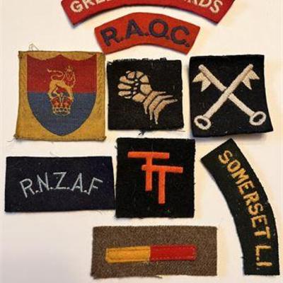 Lot 032  
WW2 British Empire Military Patch Badges Uniform & Cap Badge Patch Lot UK CAN NZ