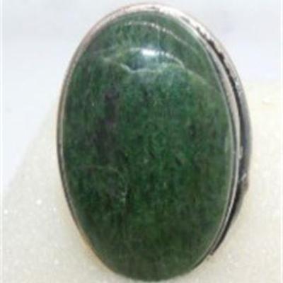 Lot 023  
Sterling Silver ring large stone