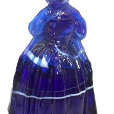 Lot 003  
Boyd Colonial Glass Lady figure