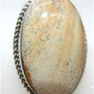 Lot 027   
Sterling Silver ring large stone