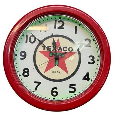 Lot 001-571 
Texaco Star Logo Green Neon Wall Clock