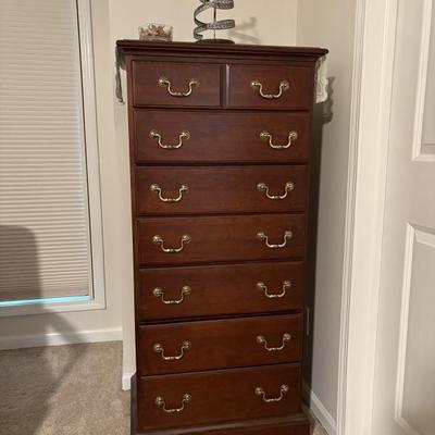 Sale Photo Thumbnail #174