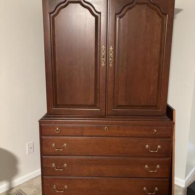 Sale Photo Thumbnail #172