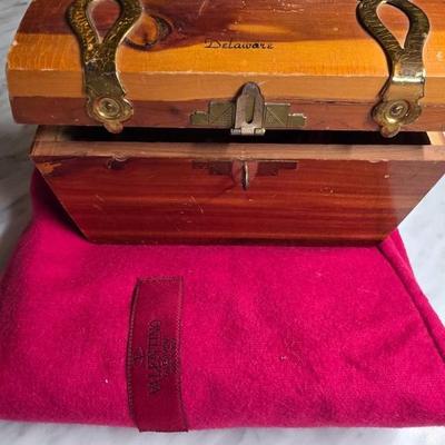 Sale Photo Thumbnail #401