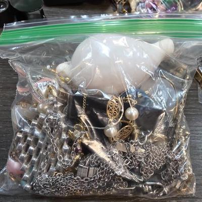 Sale Photo Thumbnail #219