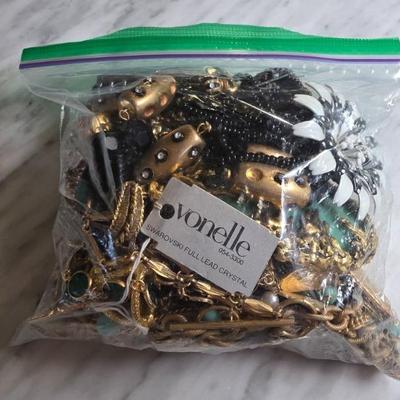 Sale Photo Thumbnail #393