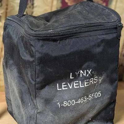 Lynx Levelers RV Leveling Blocks with Nylon Storage Case - 10 pack, Orange