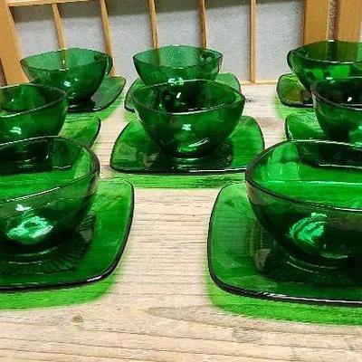 Anchor Hocking Forest Green Glass Teacups and Saucers 8pc Set Vintage 