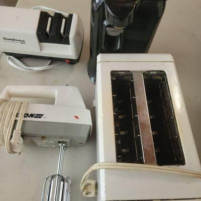 Small Appliances 4pc Lot Mixer Toaster and More