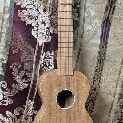 Hawaiian Soprano Ukulele TLC Vintage 