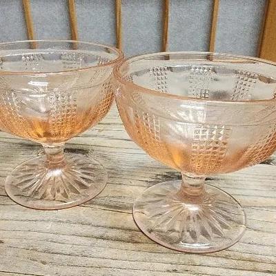 2pc Pink Colonial Basket Pattern Glasses Vintage
