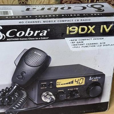 Cobra 40 Channel Mobile Compact CB Radio 19DX IV