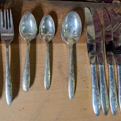 Twin-Star Pattern Sterling Silver Flatwear