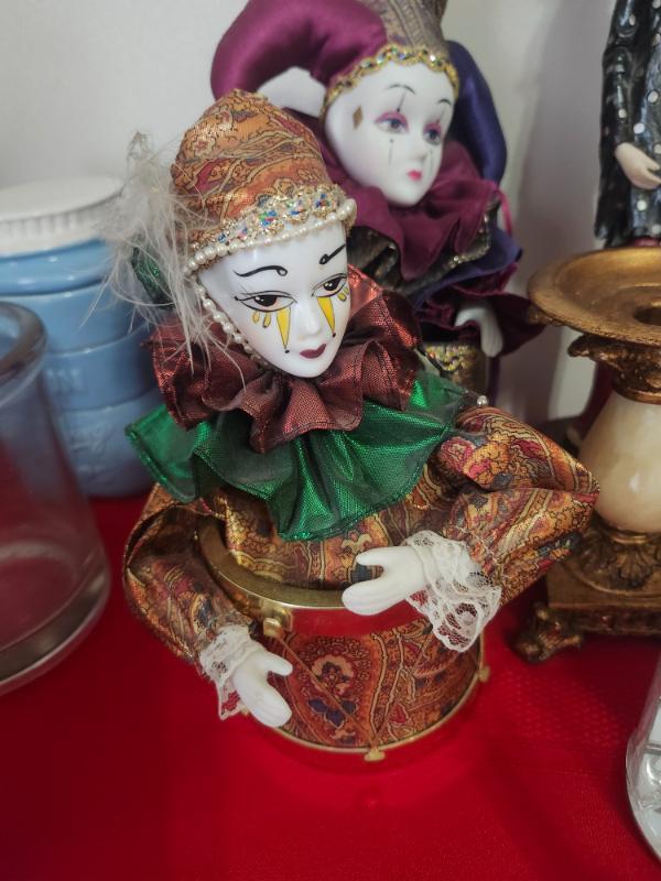 Sale Photo Thumbnail #240