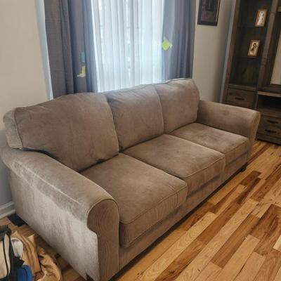 Sale Photo Thumbnail #9