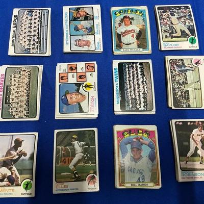 1970-74 Topps TCG Baseball Cards incl. Roberto Clemente, Brooks Robinson, Don Baylor (CVO582)