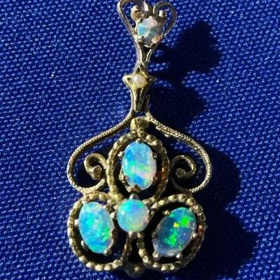 14kt Gold Edwardian Style Opal Drop Pendant 