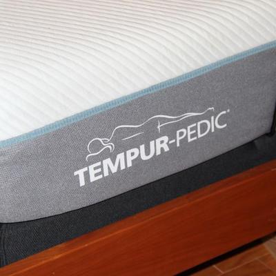 Sale Photo Thumbnail #162