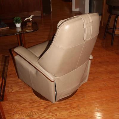 Sale Photo Thumbnail #12