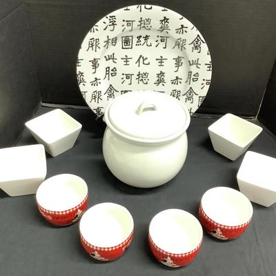 Black, White & Red Kitchen Ware (10)