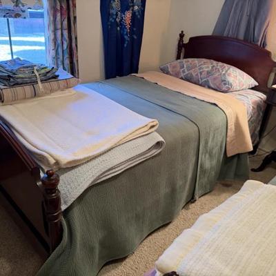 Sale Photo Thumbnail #119