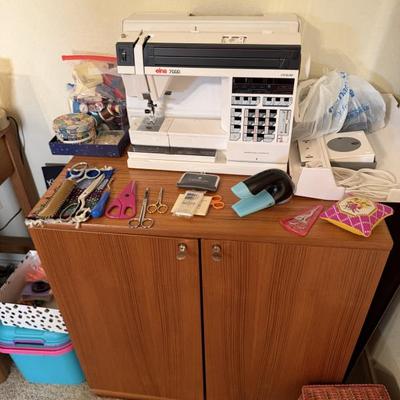 Sale Photo Thumbnail #144