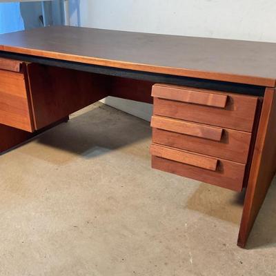 Sale Photo Thumbnail #132