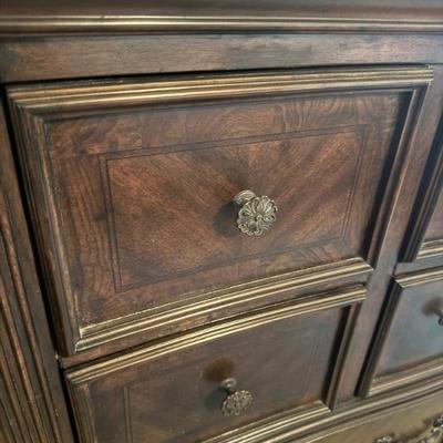 Sale Photo Thumbnail #486