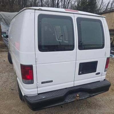 2008 Ford E-150 Van, Base 4.6L 8 Cyl GAS