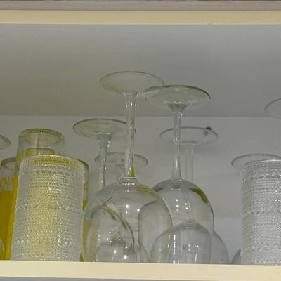 Coastal-Themed Dinnerware Set with Assorted Glassware and Stemware Collection