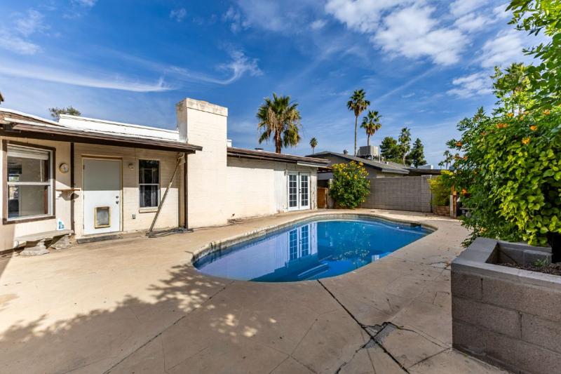 Sale Photo Thumbnail #3