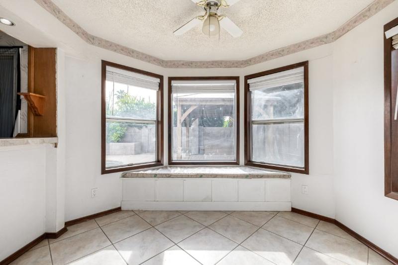 Sale Photo Thumbnail #22