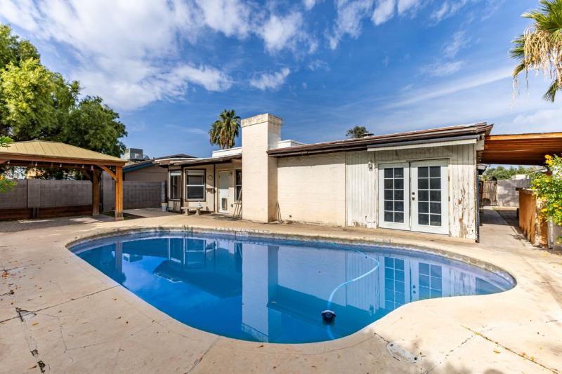 Sale Photo Thumbnail #18