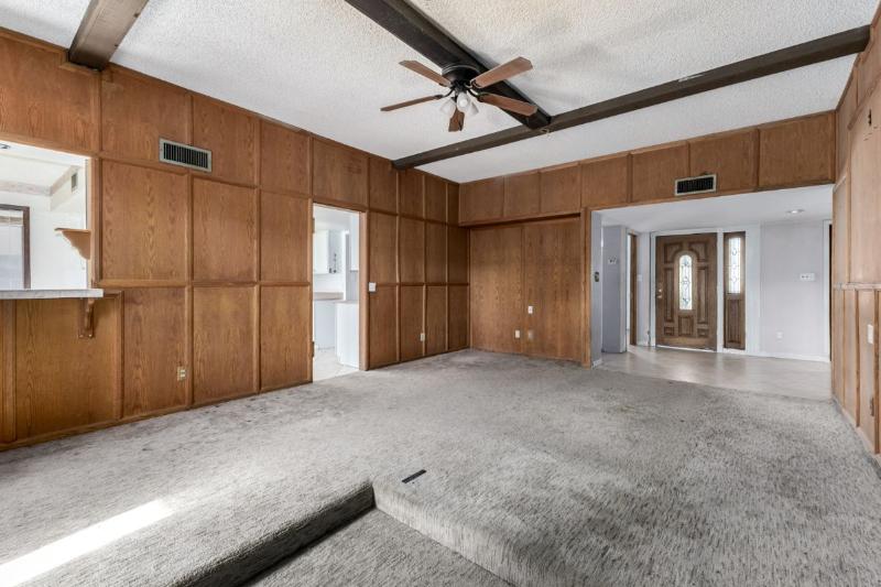 Sale Photo Thumbnail #14