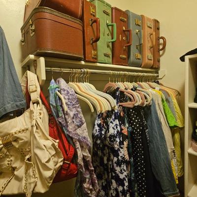 Sale Photo Thumbnail #373