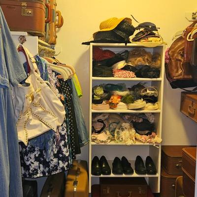 Sale Photo Thumbnail #379