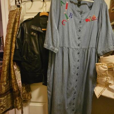 Sale Photo Thumbnail #374