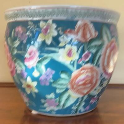 Chinese Famille Rose Porcelain Jardinière / Fish Bowl Planter, Republic Period, Red Seal Mark