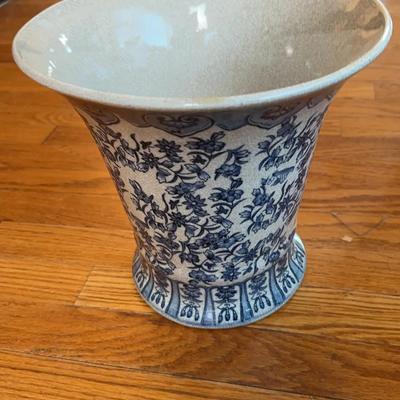 Bao Xiang Hua (Buddha's Rose) Chinese Crackle Glaze Vase